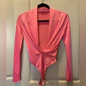 Fashion Nova Lowcut Bodysuit XS snap-bottom satin texture